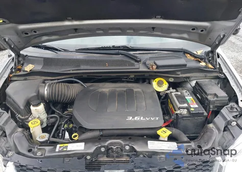 2018 Dodge Grand Caravan Sxt z USA, uszkodzony, nr VIN 2C4RDGCG3JR264947